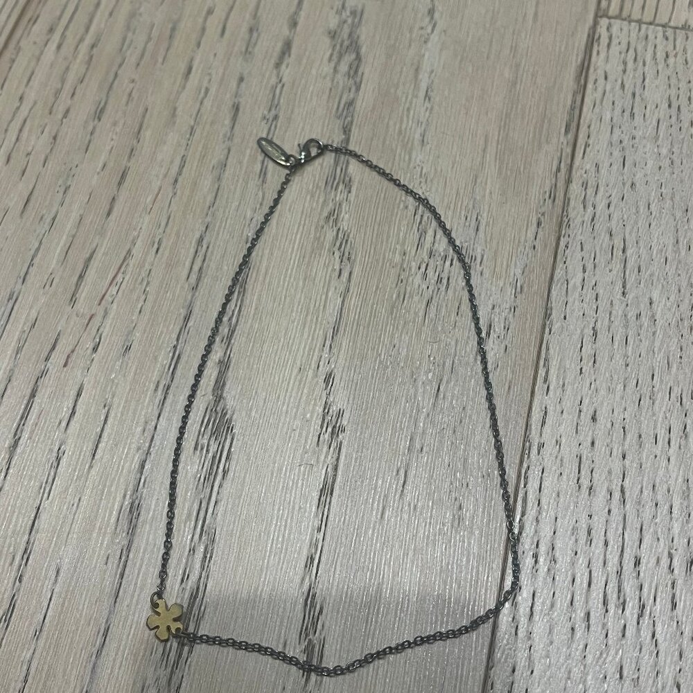 Gold flower necklace